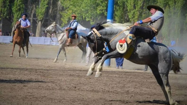 Este fin de semana se realizarán fiestas populares en toda la provincia. | LM Neuquen Este fin de semana se realizarán fiestas populares en toda la provincia.