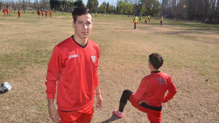 Atendió el llamado de emergencia del Rojo y ya entrenó