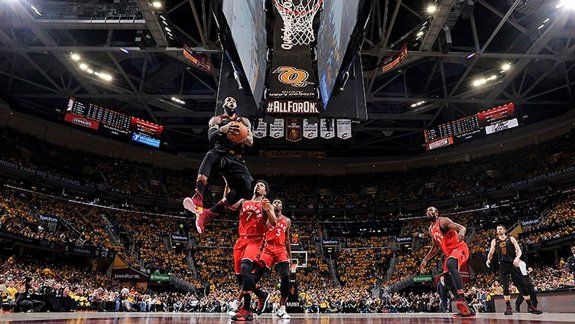 lebron llevo a los cavaliers a la final de la conferencia este