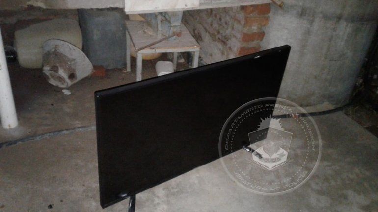 Intentó robar en una peluquería en Parque Industrial: los vecinos lo atraparon y lo golpearon