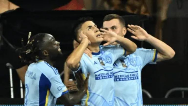 Thiago Almada festejó como Riquelme Thiago Almada festejó como Riquelme