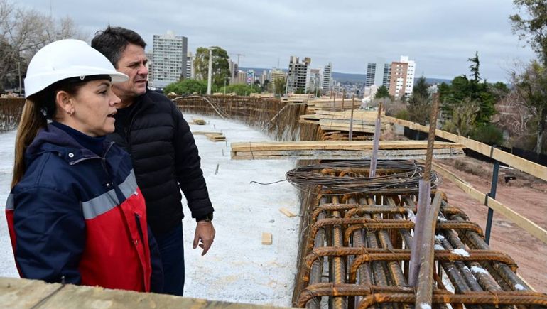 El nuevo puente del Acceso Norte toma forma: el despliegue para montar su estructura
