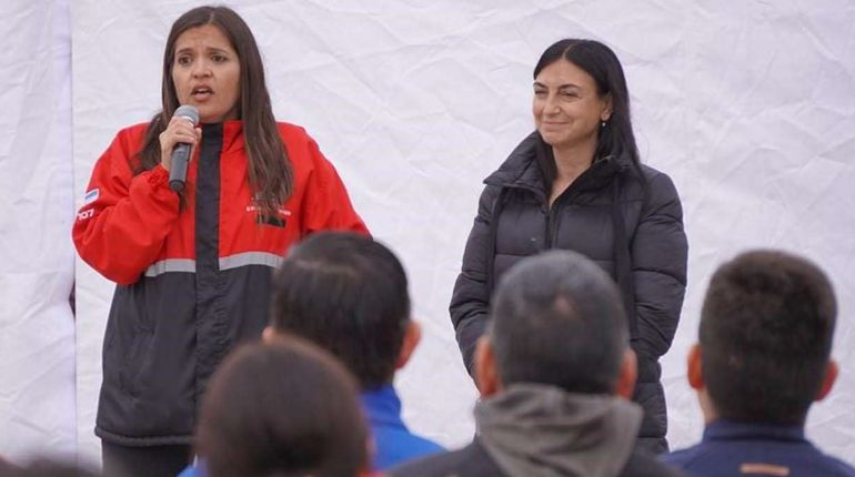La titular delSIEN, Luciana Obregón, junto a la Ministra de Salud provincial, Andrea Peve. 