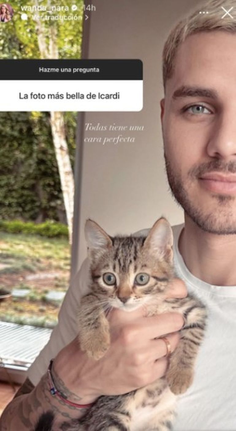 Enamorada, Wanda Nara asegura que su marido tiene la cara perfecta. Enamorada, Wanda Nara asegura que su marido tiene la cara perfecta.