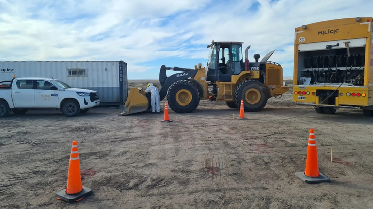 YPF inició la construcción de la futura playa de tanques del Proyecto Vaca Muerta Oil Sur. Foto: Gobierno de Río Negro YPF inició la construcción de la futura playa de tanques del Proyecto Vaca Muerta Oil Sur. Foto: Gobierno de Río Negro