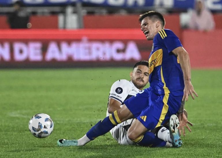 Cómo quedó el tobillo de Kevin Zenón tras el patadón que recibió en Boca vs Gimnasia