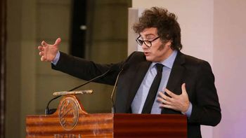 El presidente Milei festejó el salto que dio la economía en febrero, anunciado por el INDEC.