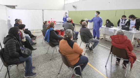 Ya se vacunó al 84% de los inscriptos de entre 40 y 59 años