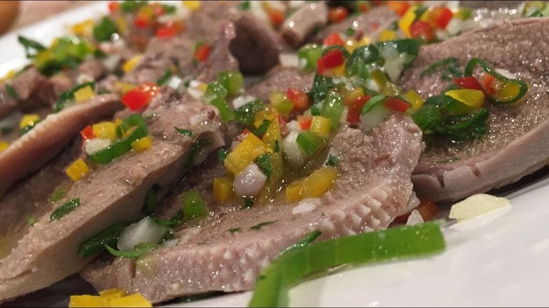 Lengua a la vinagreta: la receta de una entrada clásica de la Navidad