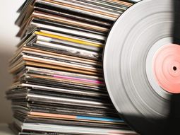 La feria se realizará este viernes en la Escuela Municipal de Música. La feria se realizará este viernes en la Escuela Municipal de Música.