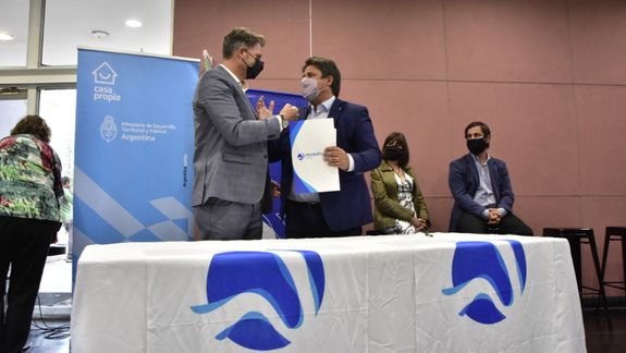 Entregaron créditos para la construcción de viviendas