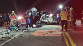 El tremendo choque y vuelco en Ruta 40 podría deberse a una maniobra de sobrepaso.