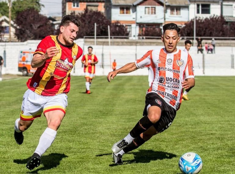 El Santo venció por penales a Cruz del Sur. (Foto: Elio Gastón Díaz)
