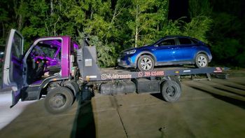 Uno de los vehículos secuestrados por la policía de Tránsito durante el fin de semana en Cipolletti. | LM Neuquen Uno de los vehículos secuestrados por la policía de Tránsito durante el fin de semana en Cipolletti.