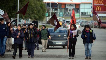 tras seis horas de protestas, ate levanto los cortes de ruta en toda la provincia tras seis horas de protestas, ate levanto los cortes de ruta en toda la provincia