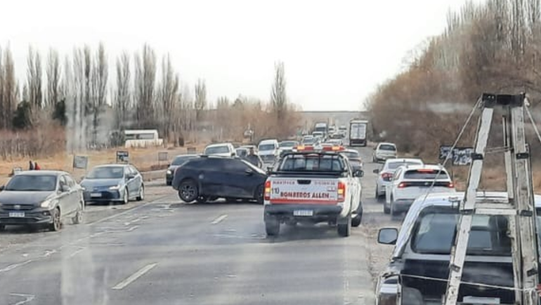 Un fuerte choque en el tercer puente causaba numerosas complicaciones