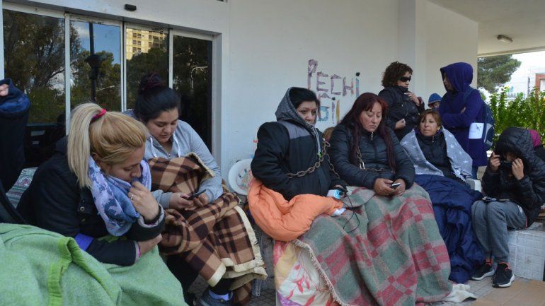 Pechi reimpulsa una causa penal contra 33 despedidas