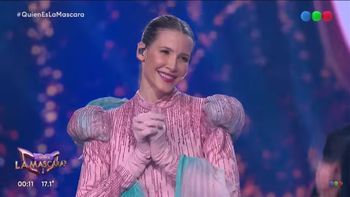 el palito de guillermina valdes a marcelo tinelli tras su paso por telefe el palito de guillermina valdes a marcelo tinelli tras su paso por telefe