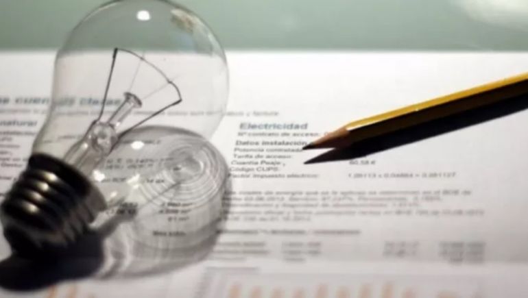 En Rawson denunciaron aumentos de hasta el 353% en la boleta de electricidad. En Rawson denunciaron aumentos de hasta el 353% en la boleta de electricidad.