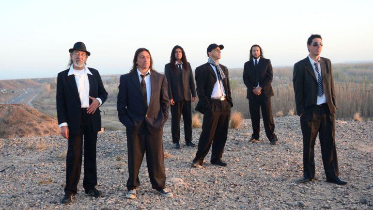 La banda de la familia Salvi llega hoy a las 13 al Concejo Deliberante.