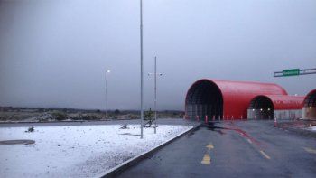 Pino Hachado, cerrado por hielo en la calzada
