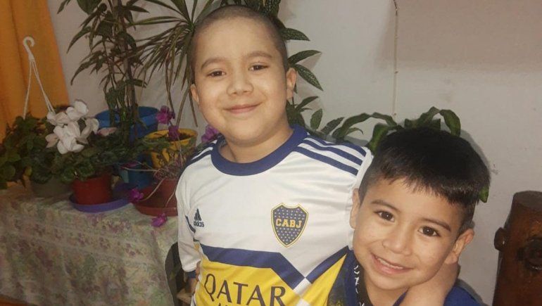 Benja y su hermanito.