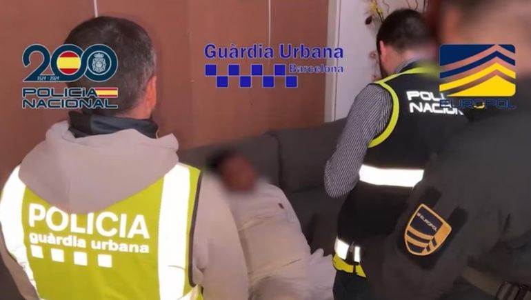 Falsas ofertas de trabajo y explotación sexual: rescatan a siete mujeres latinoamericanas de una red de trata en España.