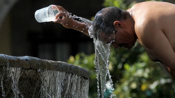 Además, se esperan noches tropicales, con temperaturas mínimas que no descenderán de los 24°C o 25°C. Además, se esperan noches tropicales, con temperaturas mínimas que no descenderán de los 24°C o 25°C.
