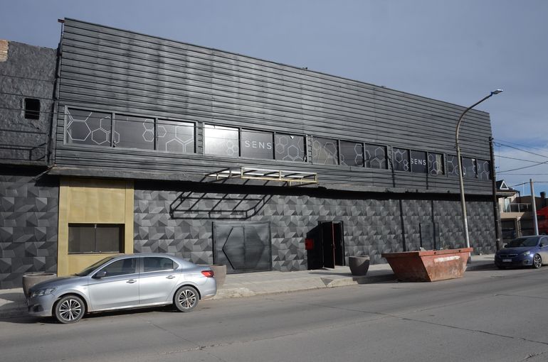 El dueño de Sens denunció discriminación por parte de la Muni