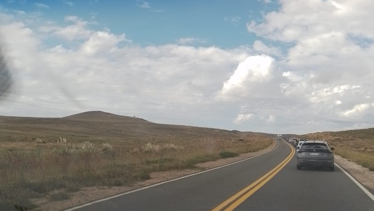 Las rutas 40 y 237 son las principales arterias de la provincia para viajar a la cordillera.