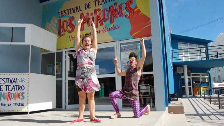 El grupo local La Porota organiza el festival de teatro Los Mirones.&nbsp;