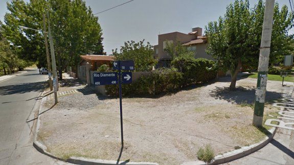 Asaltaron dos casas y se llevaron 37 mil dólares y 27 mil pesos