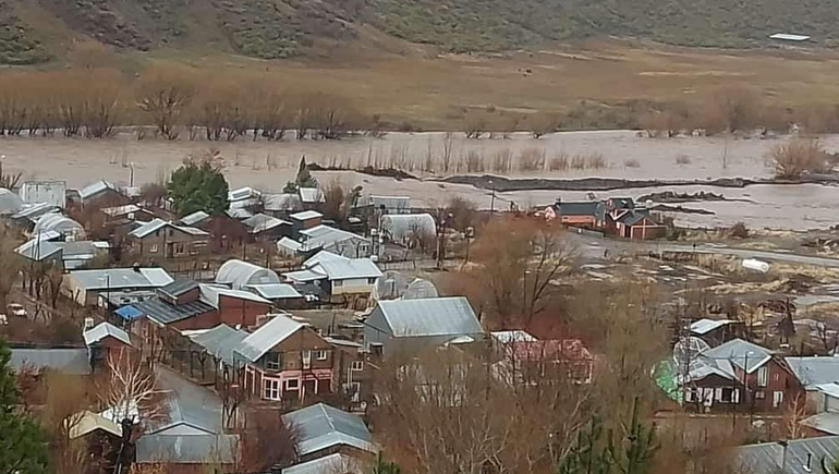 Temporal de lluvia: qué pasará con las clases en la provincia