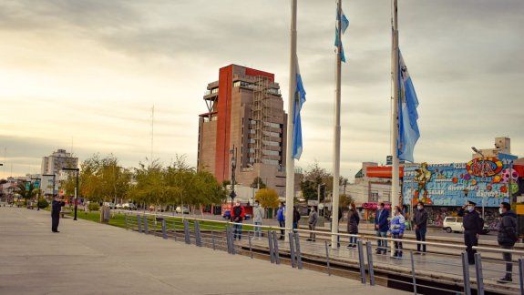 Emotivo homenaje a los caídos en el hundimiento del ARA Belgrano