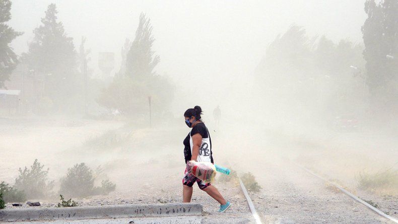 Las ráfagas superaron los 80 kilómetros por hora en la región. | LM Neuquen Las ráfagas superaron los 80 kilómetros por hora en la región.