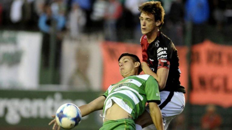 Colón empató con Banfield y quedó como único escolta