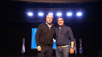 El gobernador, junto al intendente de Zapala.