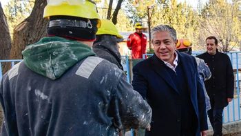 Rolando Figueroa se refirió a varios temas en su visita a Chos Malal.