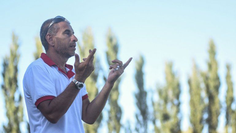 Coronel: Siempre tuve ganas de volver a dirigir