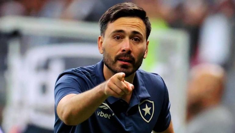 Cuál es el reconocido DT argentino que reemplazará al hijo de Ancelotti en Botafogo