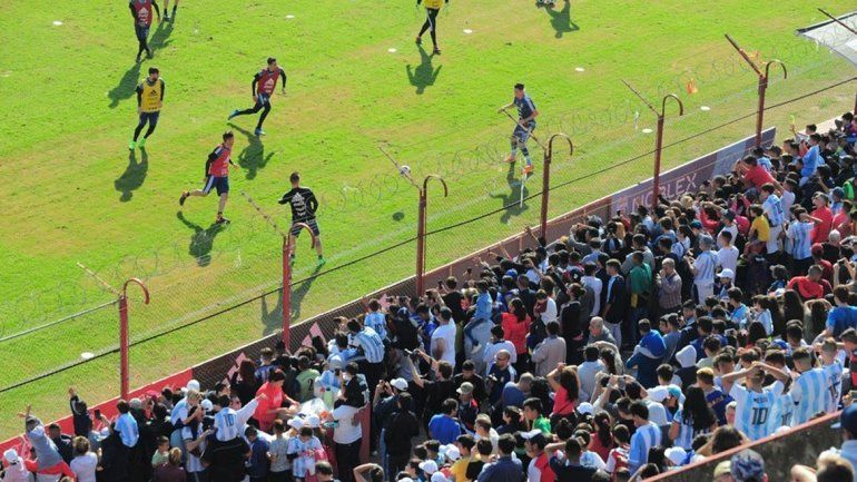 Fue sólo un susto: confirmaron que el Huevo Acuña no se lesionó