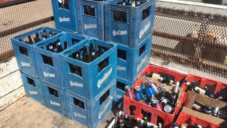 Se llevaron casi mil botellas de una casa de venta clandestina de alcohol