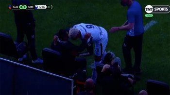 El abrazo del delantero con Diego que preocupa al 10. El abrazo del delantero con Diego que preocupa al 10.