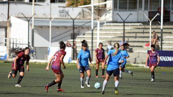 futbol femenino local