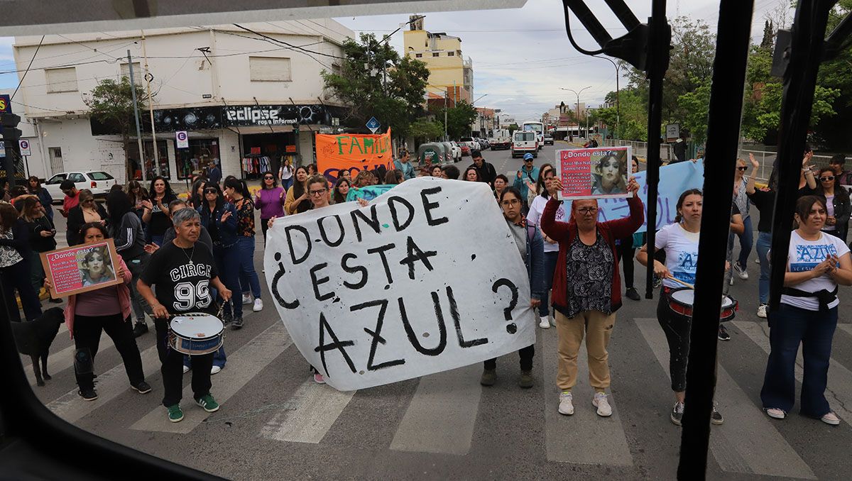 Azul Semeñenko está desaparecida desde hace tres semanas