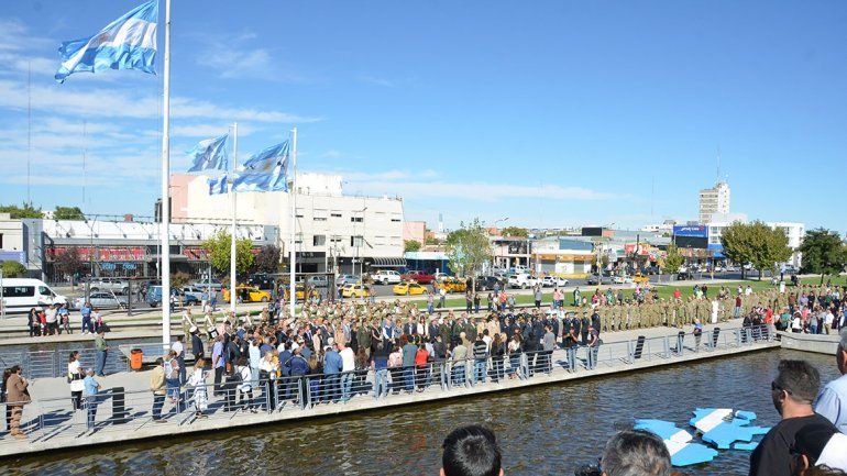 Homenajearon a los caídos y veteranos de Malvinas en Neuquén