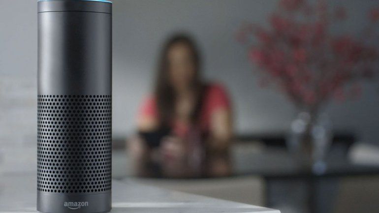 Alexa, la pequeña amiga chismosa que se metió en las casas