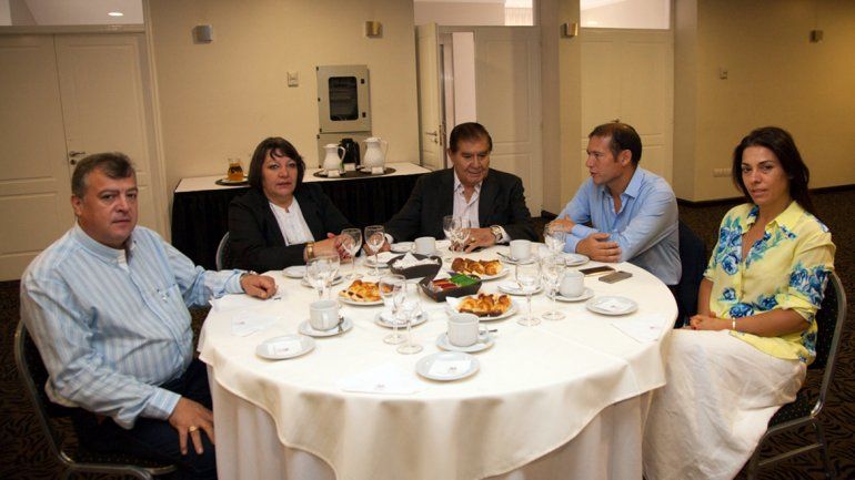 Gutiérrez junto a los legisladores nacionales del MPN.