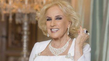 mirtha legrand recibio el alta y asi se la vio a la salida mirtha legrand recibio el alta y asi se la vio a la salida