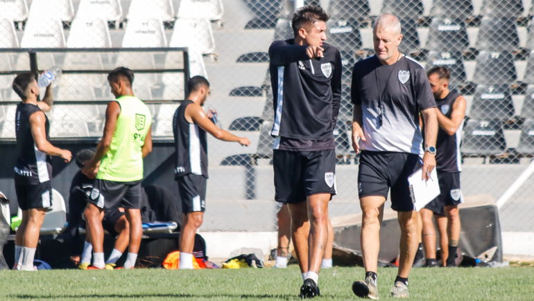 Cueste lo que cueste, Cipo: busca la recuperación en Rawson